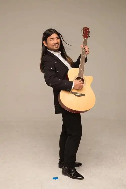 曾被评委骂下台,一首《烤面筋》爆红全网,身患癌症的他现状如何