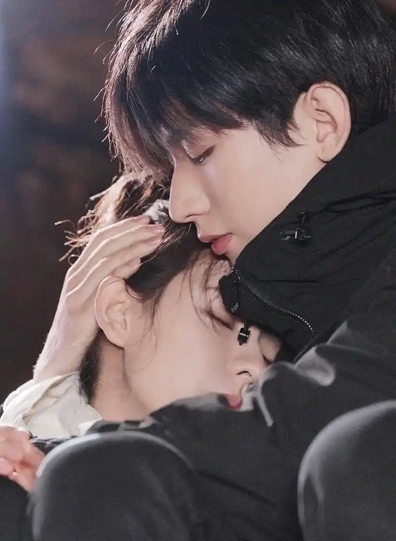 在电视剧《南风知我意》中,成毅,张予曦,付辛博,李欣泽,梁婧娴这五位