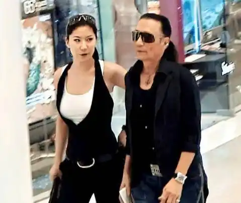 与coco相恋12年,分手后给她2000万作为补偿,谢贤如今后悔吗?