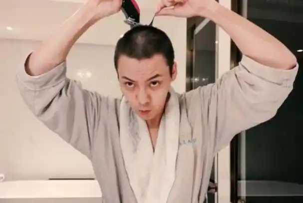 男明星帅不帅看寸头?王一博被嘲"土肥圆",朱一龙撞脸梁朝伟