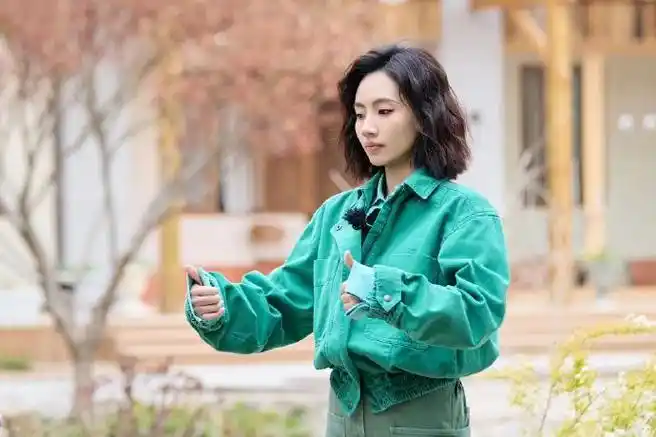 【灿烂的花园ep0761剧照】  @刘惜君  琐碎也是生活的意义  #灿烂的