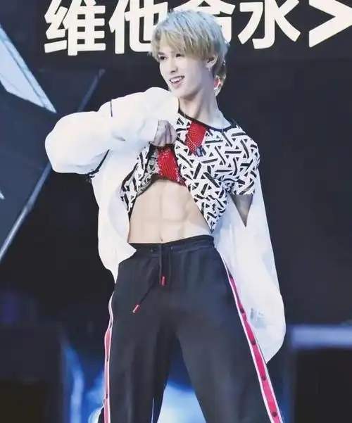 我是李权哲 毕雯琤我是毕雯琤 黄新淳我是黄新淳 丁泽仁我是丁泽仁