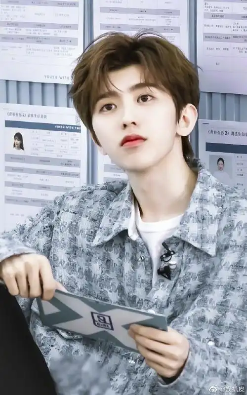 蔡徐坤日常随拍