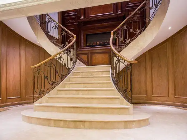 二,大理石楼梯