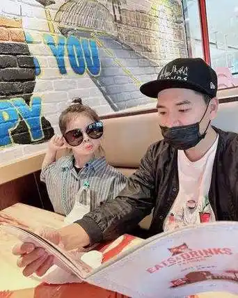 恭喜!王传一升格二宝爸「一家人都是巨蟹座」 5岁女真实反应曝光