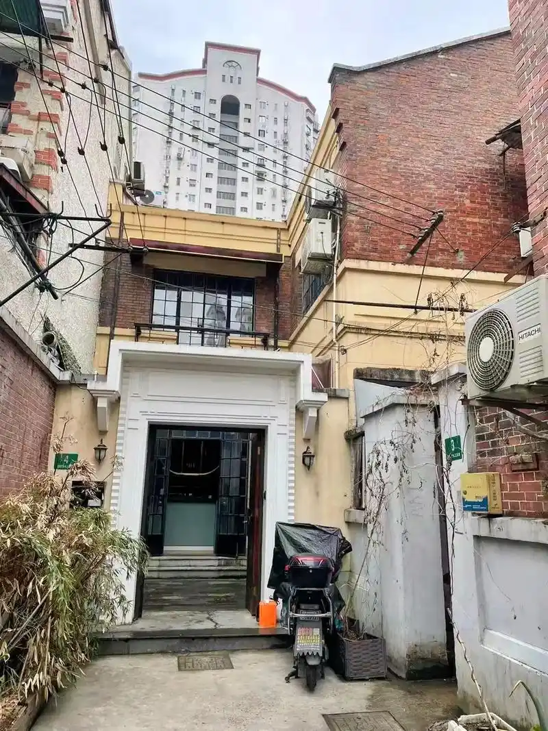 康定路整栋产权新里