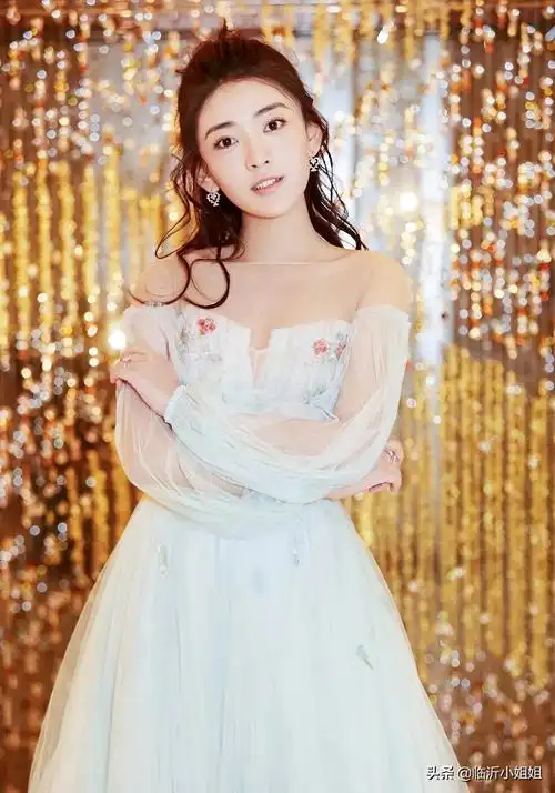 67梁洁个人资料简介(拥有初恋女友般的甜美容颜,清新脱俗的气质,太