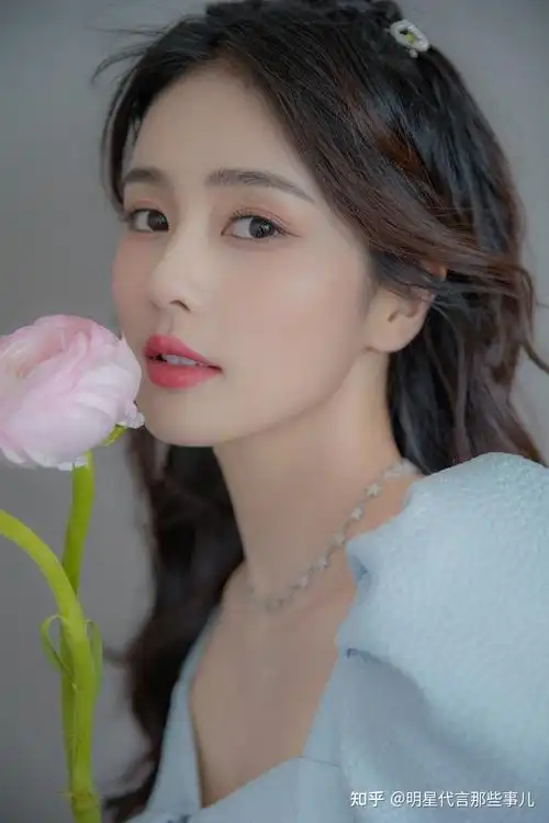 新生代小花白鹿霸屏多部剧作接连开播