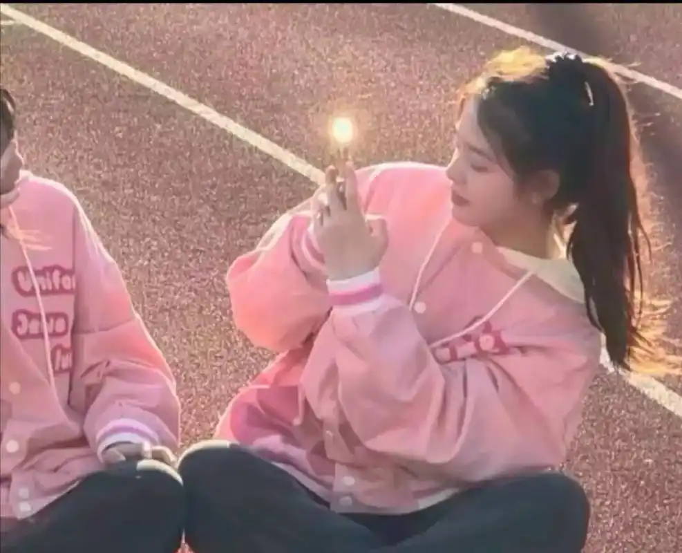 闺蜜头像,一人一半 - 抖音