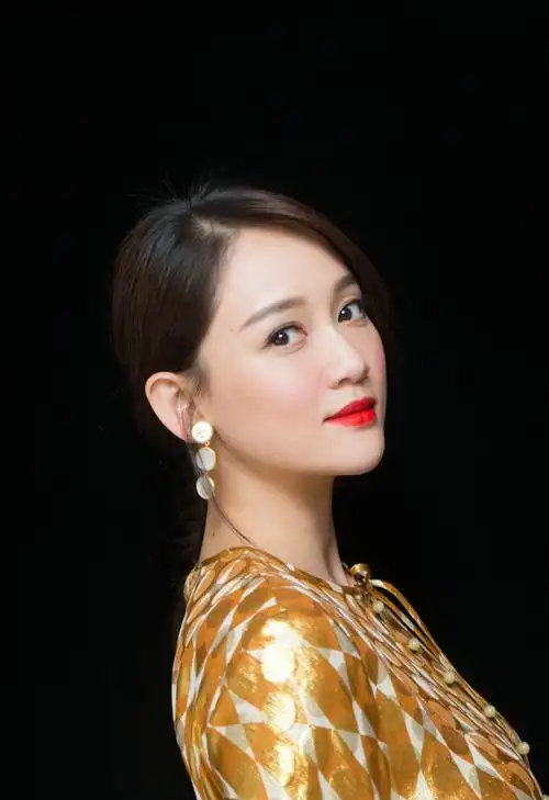 陈乔恩性感图片陈乔恩活动照图片