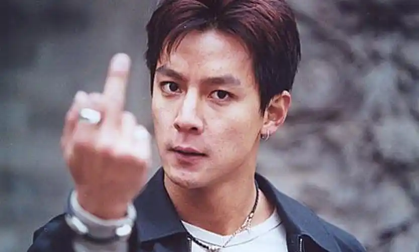 吴彦祖11岁习武却因拍禁片爆红 批韩星太娘