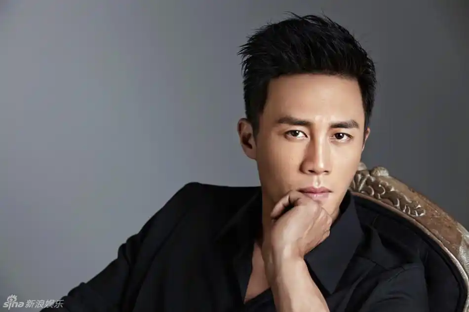 组图杜淳酷帅型男写真眼神深邃展淳男魅力