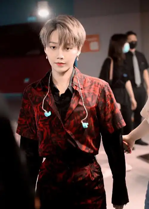 刘雨昕正能量偶像