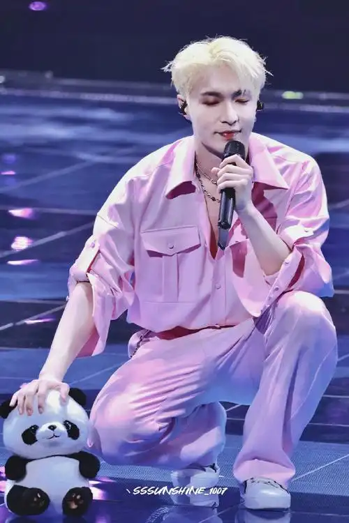 张艺兴[超话]##张艺兴2023大航海巡演