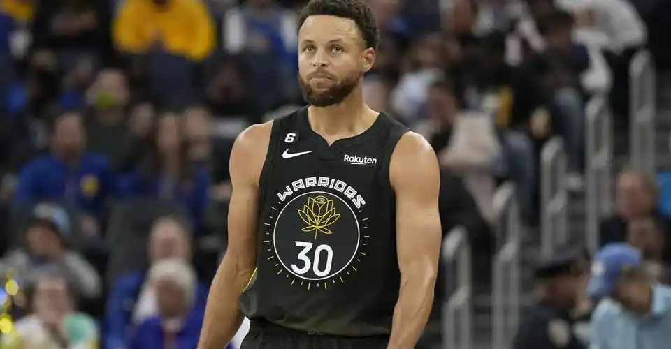 北京时间1月10日,据nbc体育报道,勇士球星斯蒂芬-库里在昨日参加了