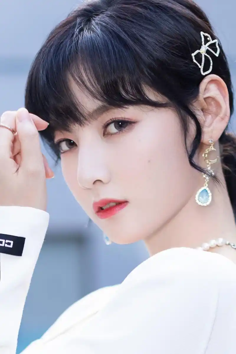 硬糖少女303赵粤露背白裙性感写真图片69