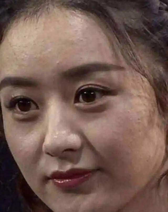 赵丽颖产后愈发亮眼,摆脱草莓鼻困扰,生图下皮肤状态让人羡慕