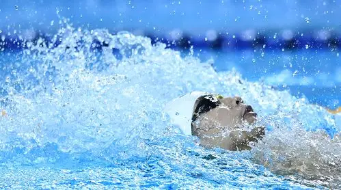 游泳——体校甲组男子200米仰泳决赛赛况