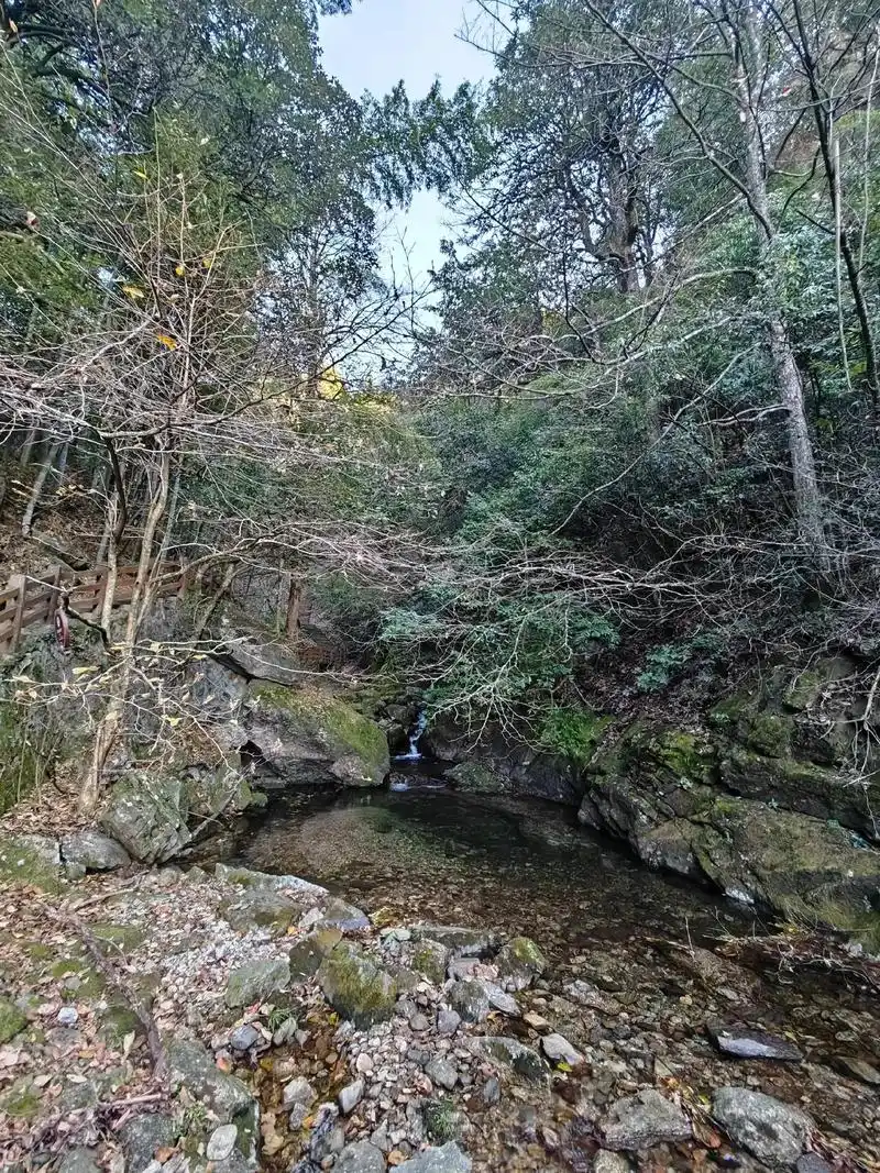 江南第一瀑"云谷飞瀑" 宜春市温汤明月山景色 - 抖音