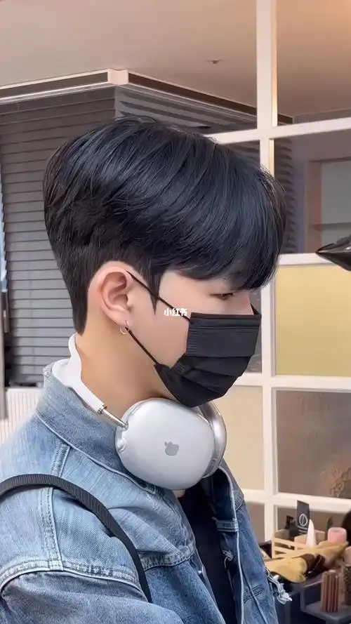 帅气又阳光的韩式服帖烫发  | 男生发型推荐 | 韩式服帖烫发 | 上海