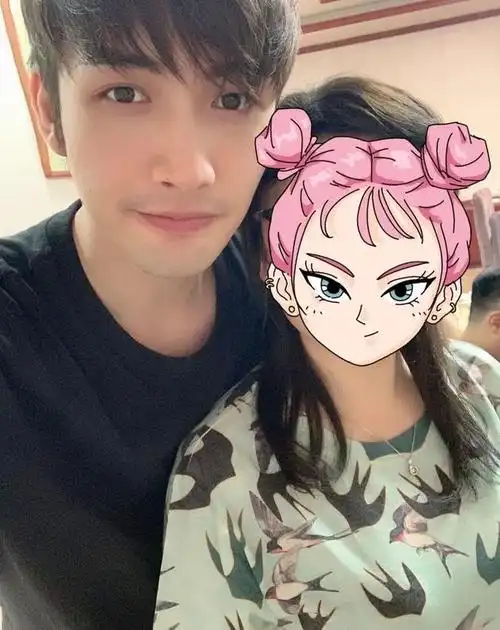 张彬彬女朋友照片是谁(网友晒出张彬彬私下饭局照)(12)