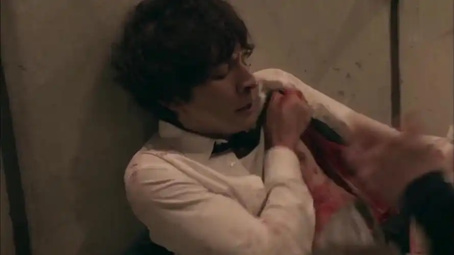 男主受伤剪辑片段203无间双龙男主中枪包扎