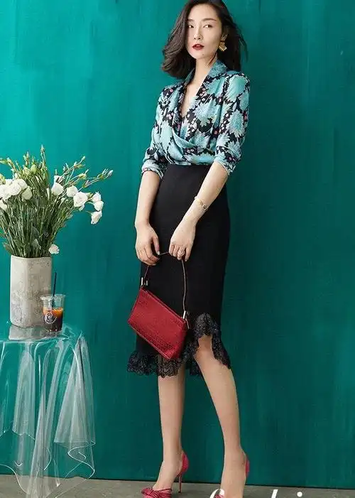 40岁女人穿衣指南,试试这几个颜色,显得沉稳又能平衡少女感