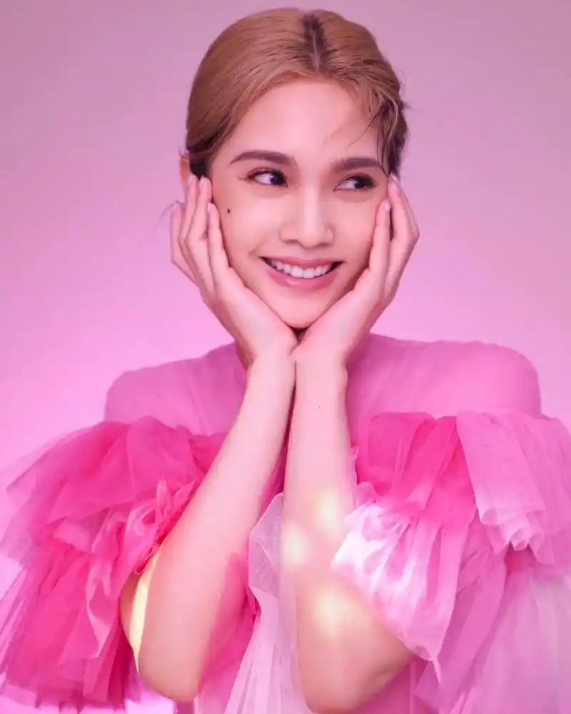 不知不觉杨丞琳已经出道23周年了啊啊!但是姐姐还是不老女神啊!