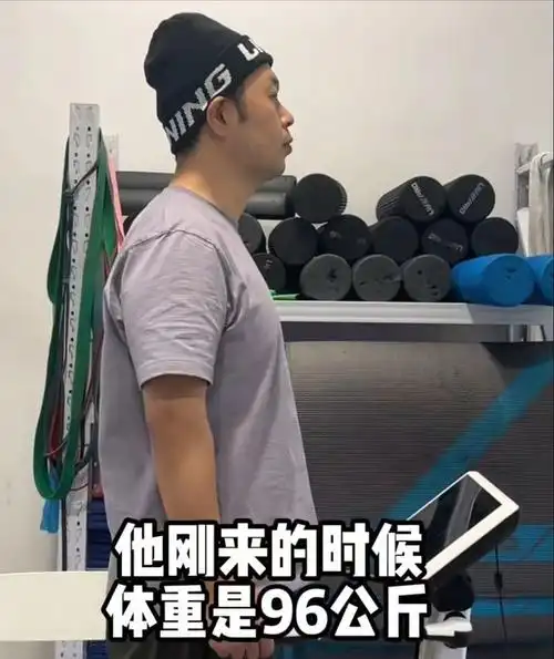 杜海涛被曝暴瘦30斤身材消瘦面部显憔悴本人回应秃头传闻