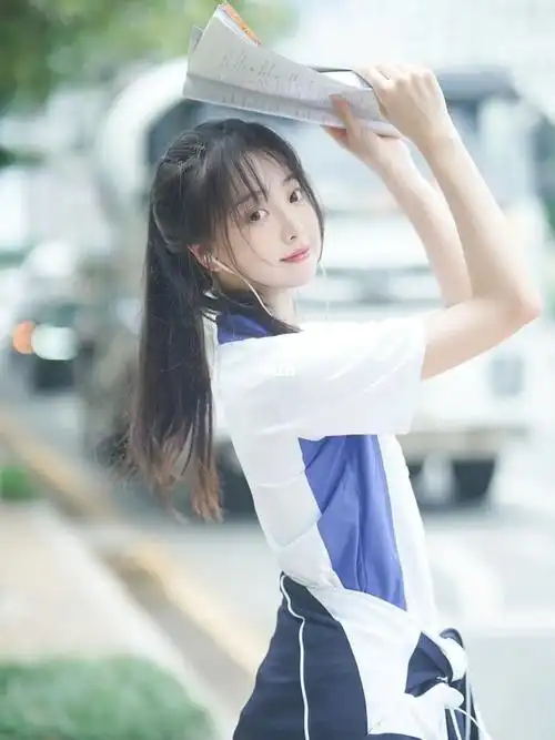 扬起的马尾是青春的样子深圳校服拍照