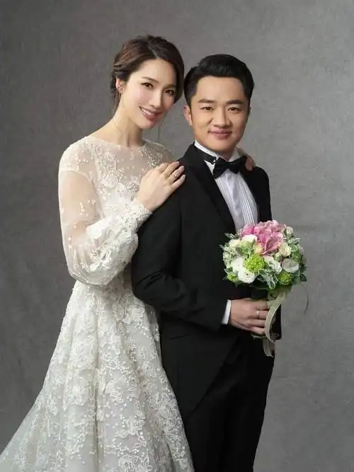 老婆身高让王祖蓝直叹气:生女儿后她又长高了 现在高我15公分了