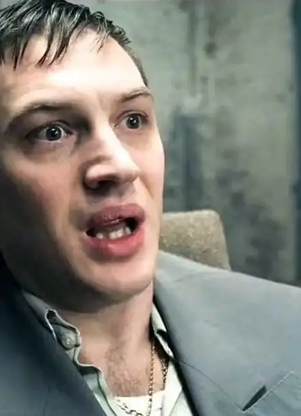 汤老师成名之作,生s看淡不服就干 #汤姆哈迪黑道之家 #汤姆哈迪