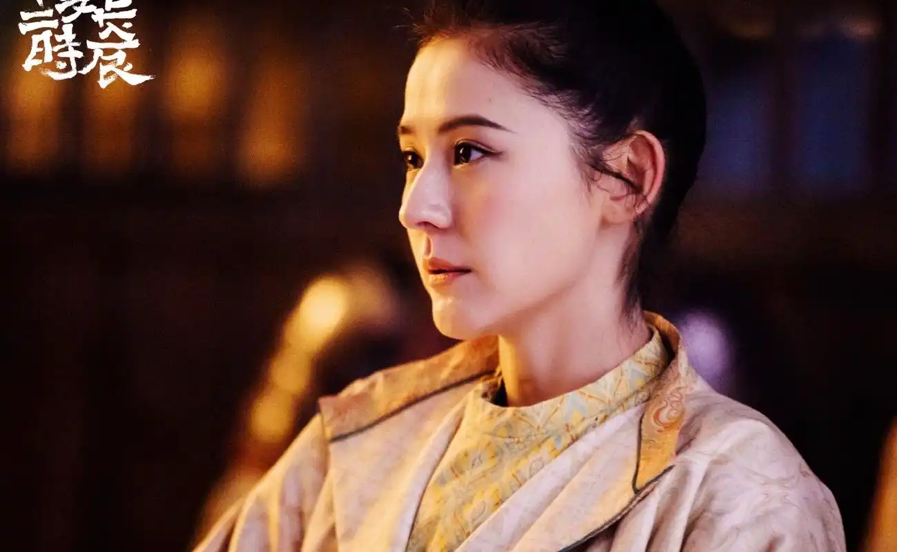 网络暴力太过可怕,现在热依扎的微博评论风格大变