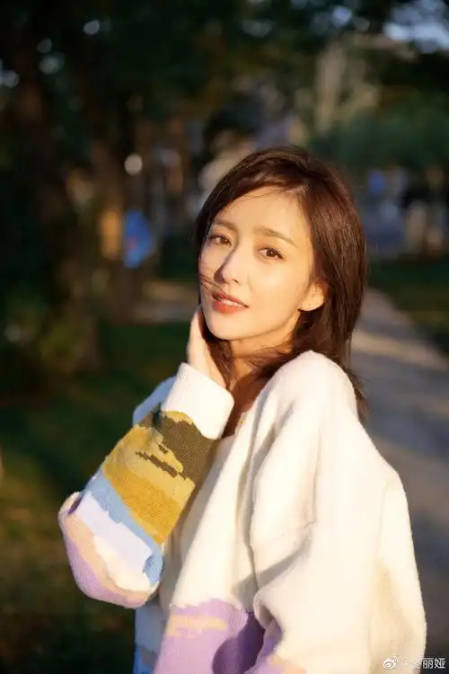 佟丽娅本人对此次事件并没有做任何回应,根据"平安北京海淀"最新的