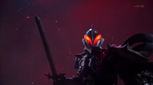 是在奥特赛罗格斗中曾经出场的形态,是准备了暗黑铠甲后所变成的形态