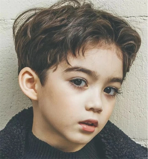 3-6岁小男孩发型 打造帅气小绅士_儿童发型 - 美发站