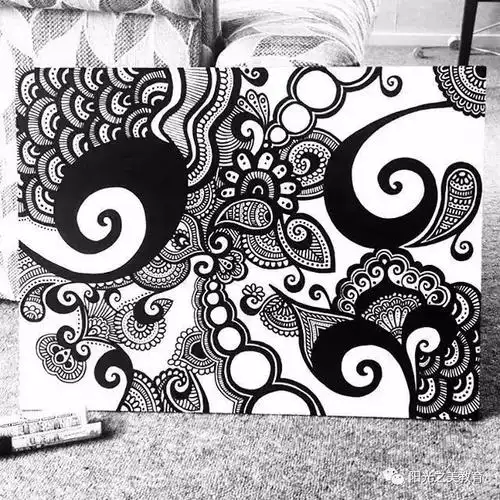 把黑白装饰画画在墙上才炫酷!