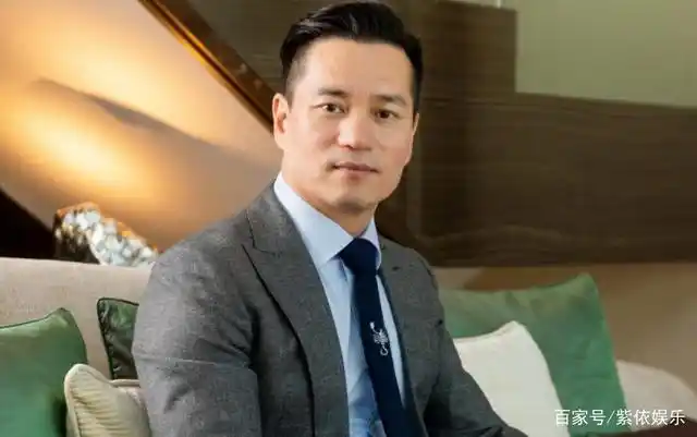 洗米华出事只是前奏,汪小菲离婚后,昔日蓝颜安以轩也自身难保?