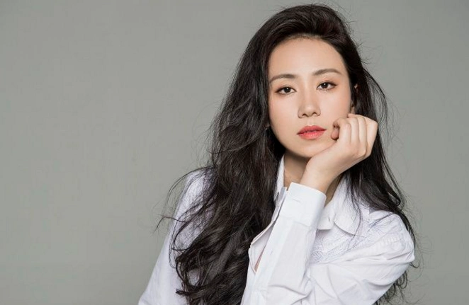 卢卓婕,出生于山东省临沂市,毕业于北京电影学院表演系,中国内地女