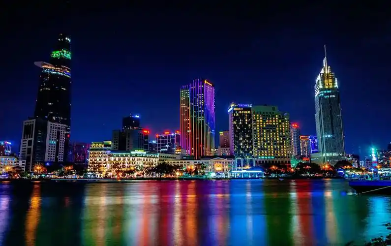 城市夜景怎么拍?4个技巧,拍出夜景大片