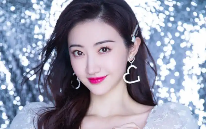 动人美女景甜写真图片-美女壁纸-高清美女图片-第3图-娟娟壁纸