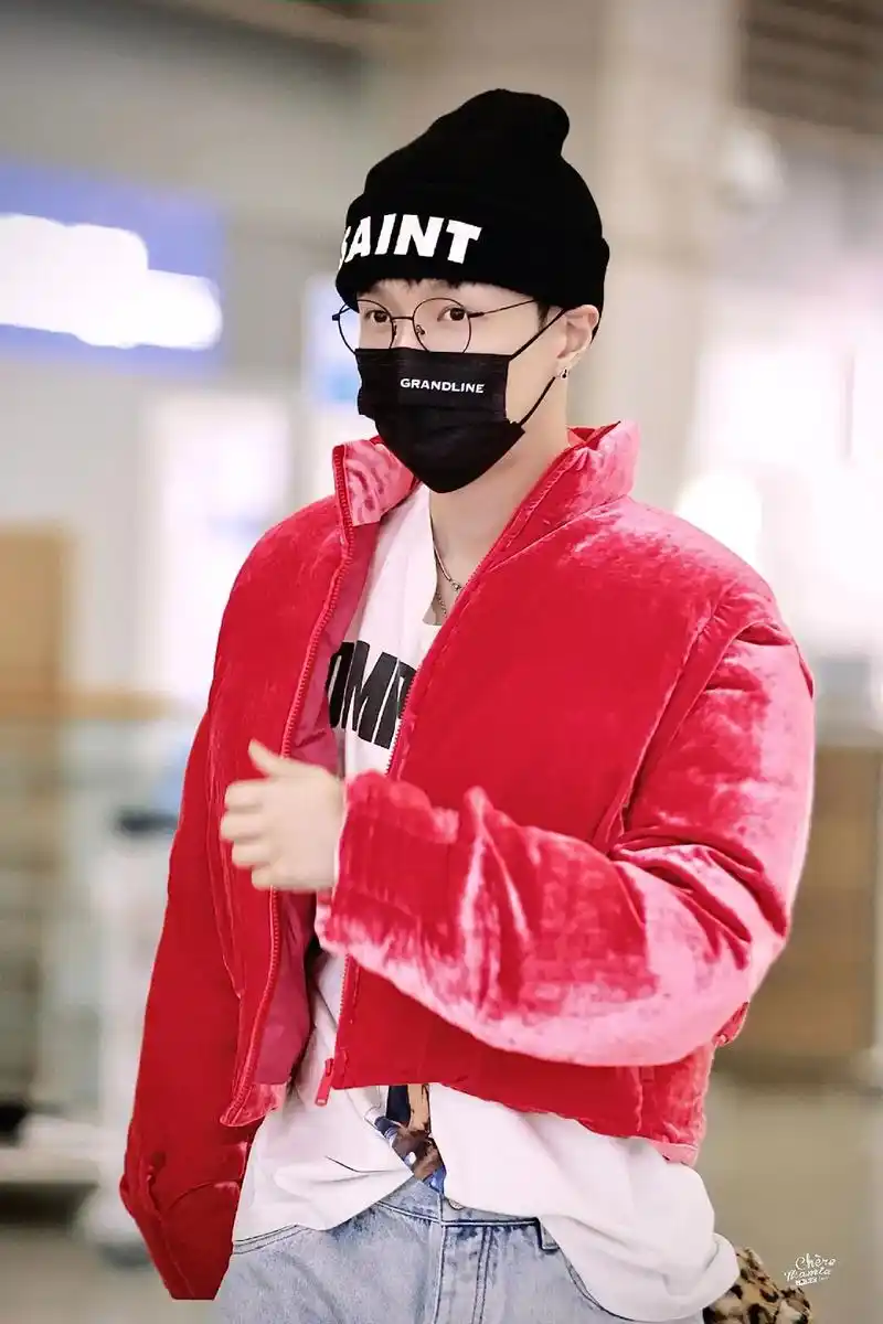 张艺兴机场照.#张艺兴 #qeelin全球品牌代言人张艺兴  - 抖音