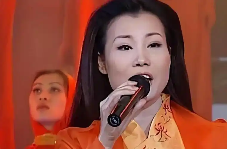 回顾歌唱家叶凡37岁英年早逝从癌症复发到去世仅16天