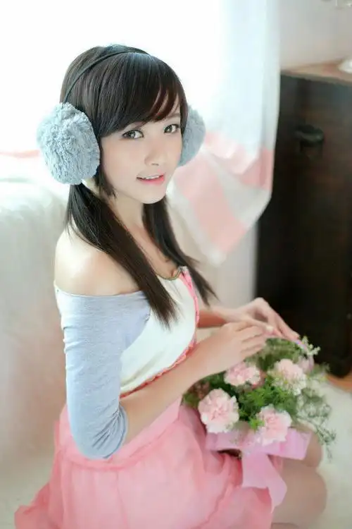 美眉骑车照镜子,经典绝品美女!_2012_风行天下的空间_百度空间