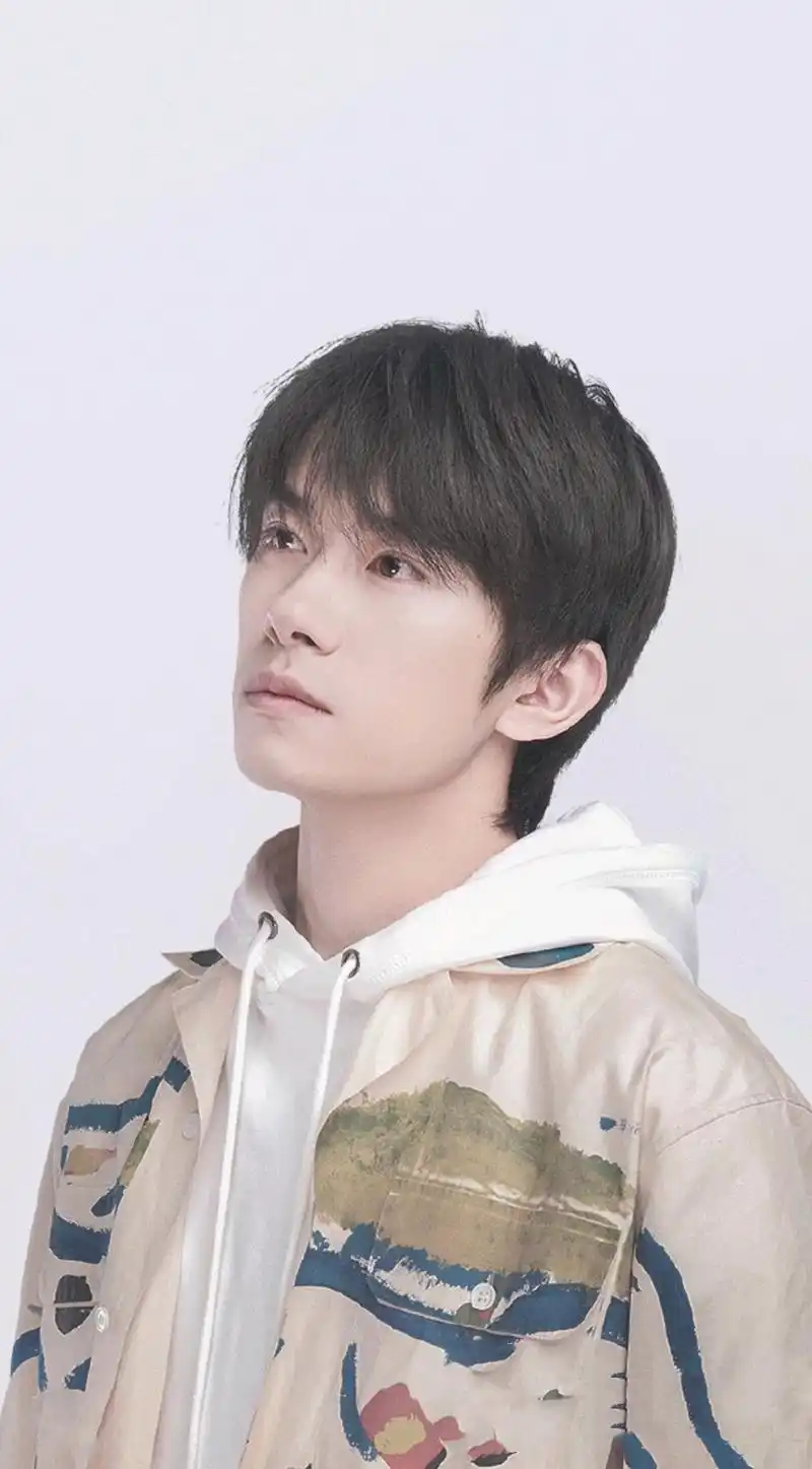 易烊千玺是个很酷的人?不!他很可爱