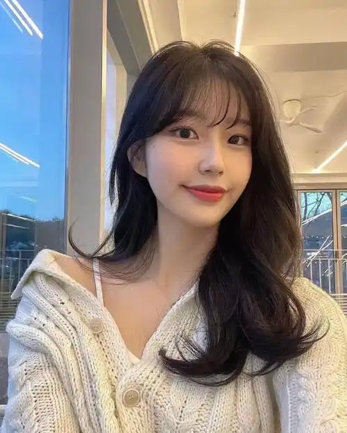 法式刘海减龄刘海济南烫发推荐