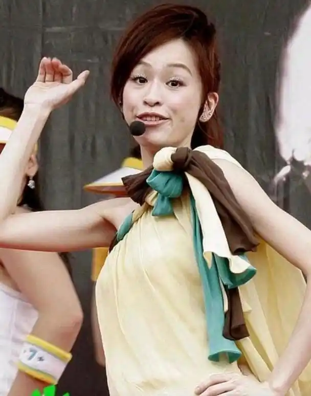 曝王心凌生图变化大医美脸又僵又肿商演费52万被指捞金无下限