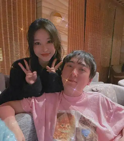 歌手雪梨个人资料年纪 雪梨老公张衍个人资料照片 - 歌词译