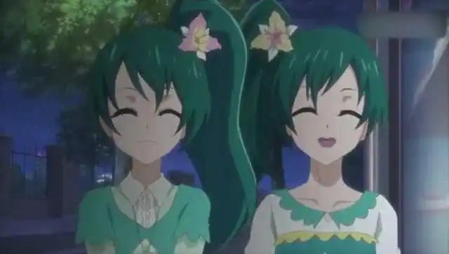 巴啦啦小魔仙:贝贝和雅雅站在一起,小龙傻傻分不清楚,真好笑