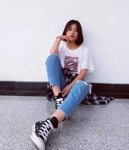 王紫婷长安大学的学弟学妹们你们可能会多个美女辅导员